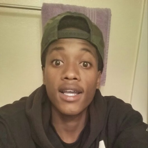 Meet your Posher, Sean - Picture 1 of 1